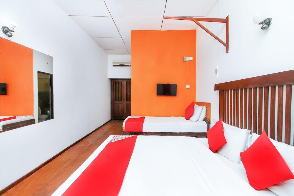 Ceylonica Beach Hotel เนกอมโบ ภายนอก รูปภาพ
