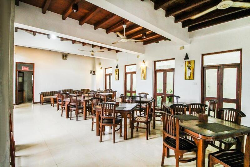 Ceylonica Beach Hotel เนกอมโบ ภายนอก รูปภาพ