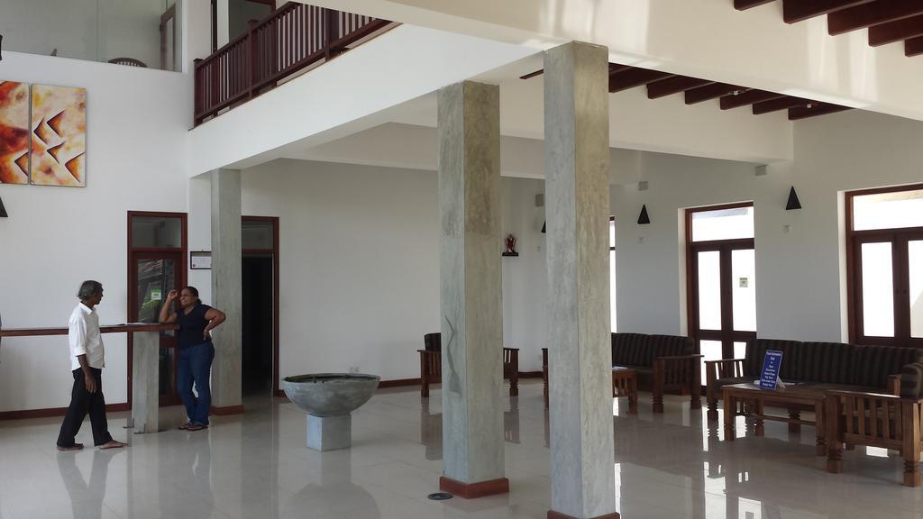 Ceylonica Beach Hotel เนกอมโบ ภายนอก รูปภาพ